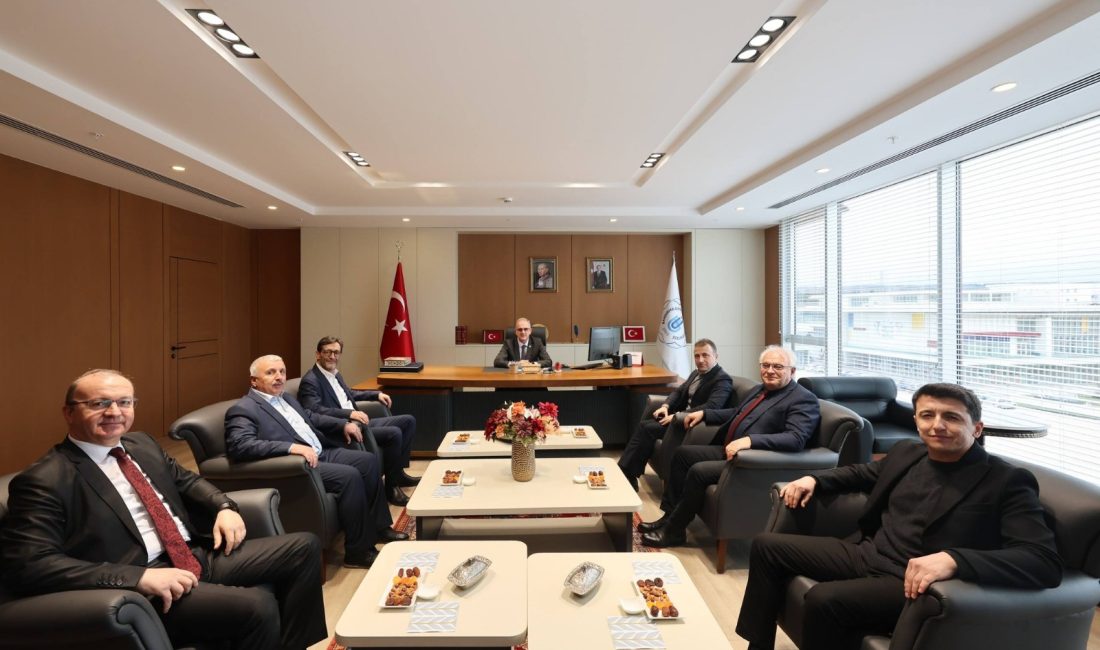 BANÜ, yerel yönetim ve sanayi temsilcilerini ağırladı Tavşanlı Belediye Başkanı Ali Kemal Derin ile Baştaş Grup Yönetim