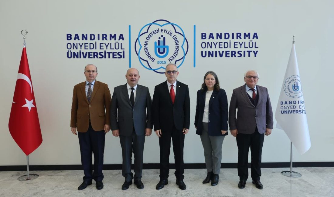 Gönen Belediye Başkanı İbrahim Palaz, BANÜ Rektörü Prof. Dr. İsmail