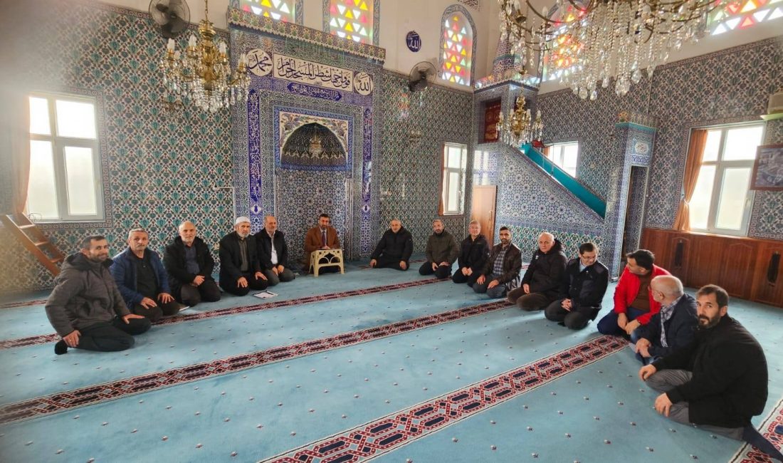 Bandırma Müftülüğü’nden “Oku-Yorum” buluşması Bandırma Müftülüğü’nün ev sahipliğinde düzenlenen “Oku-Yorum” projesi Ocak ayı programları,