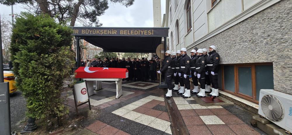 Bandırma’da görevli Polis Memuru Murat Saçan son yolculuğuna uğurlandı Bandırma İlçe Emniyet Müdürlüğü Asayiş Büro Amirliği’nde görev yapan ve