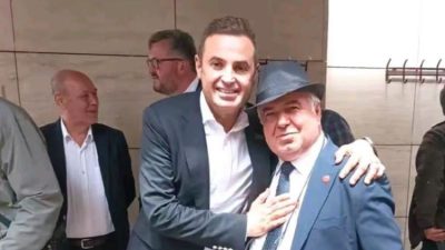 Sarnıç Mahallesi Muhtarı Özgür Hilmi Okur, dikkat çeken çalışmalarıyla adından