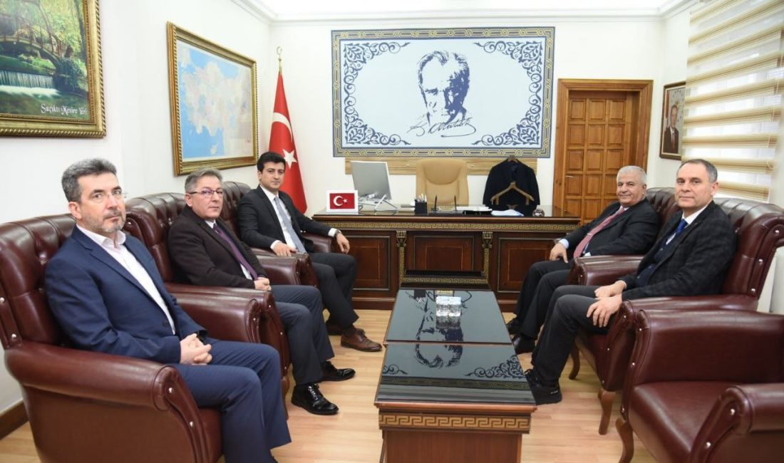 Dursunbey’de eğitim gündemi değerlendirildi Balıkesir İl Millî Eğitim Müdürü Selahattin Kal ve eğitim yöneticileri,