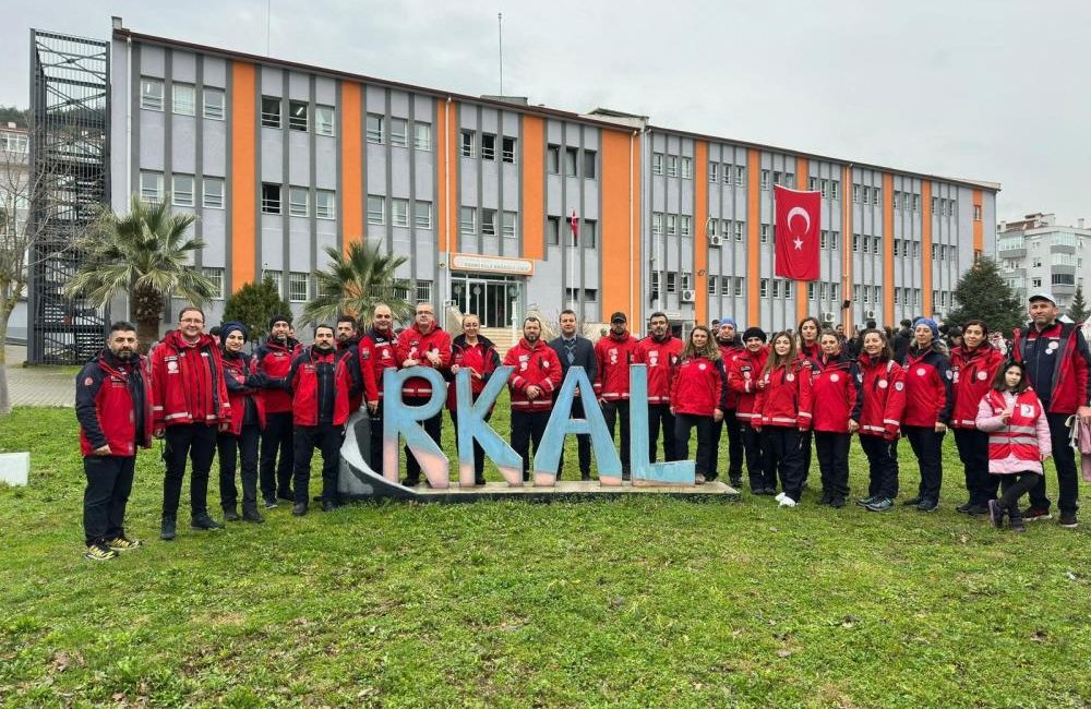 Genç MEB AKUB 147 gençle afet programı gerçekleştirdi Balıkesir İl Millî Eğitim Müdürlüğü Arama ve Kurtarma Birimi (MEB