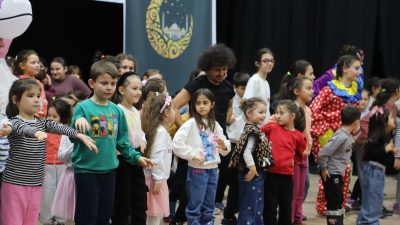 Ramazan etkinlikleri çerçevesinde Gönen Belediyesi tarafından Gülez Konferans Salonu’nda düzenlenen