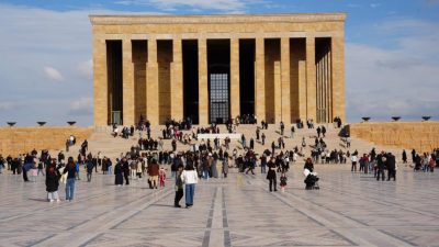 Balıkesir Büyükşehir Belediyesi ile Sındırgı Belediyesi iş birliğinde ortaöğretim öğrencilerine