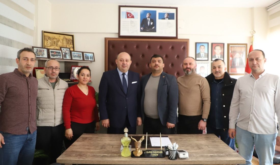 Gönen’de Esnaf Odalarıyla İstişare Buluşması Gönen Belediye Başkanı İbrahim Palaz, üç meslek odasını ziyaret ederek