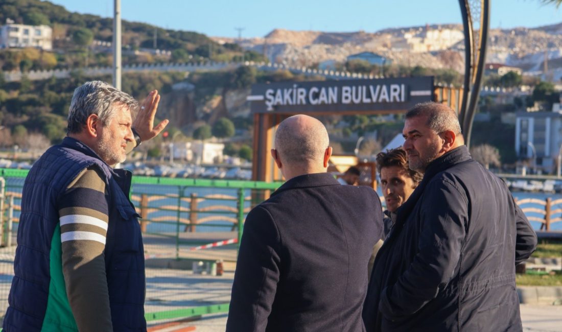 Dinçer’den iskele çalışmalarına yakın takip Marmara Adalar Belediye Başkanı Aydın Dinçer, iskelede devam eden çalışmaların