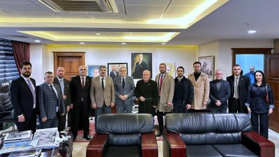 Zafer Partisi yöneticileri, Bandırma Belediye Başkanı Dursun Mirza ile bir