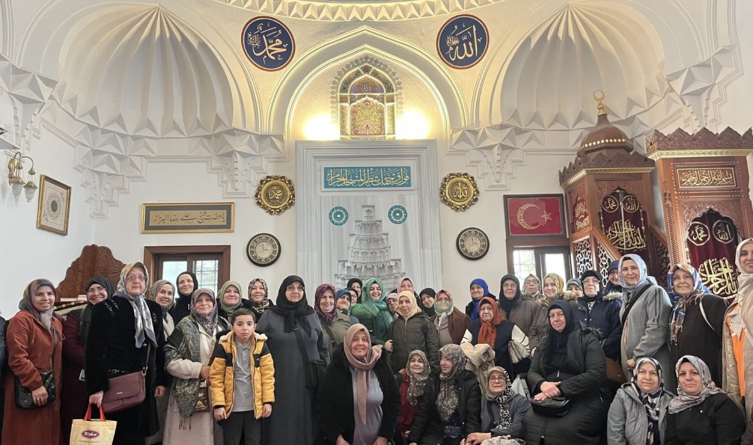 Bandırma’da Ramazan ayı için ilk Cuma sohbeti gerçekleşti Bandırma Diyanet Gençlik Merkezi’nde düzenlenen programda, Ramazan ayının fazileti ve