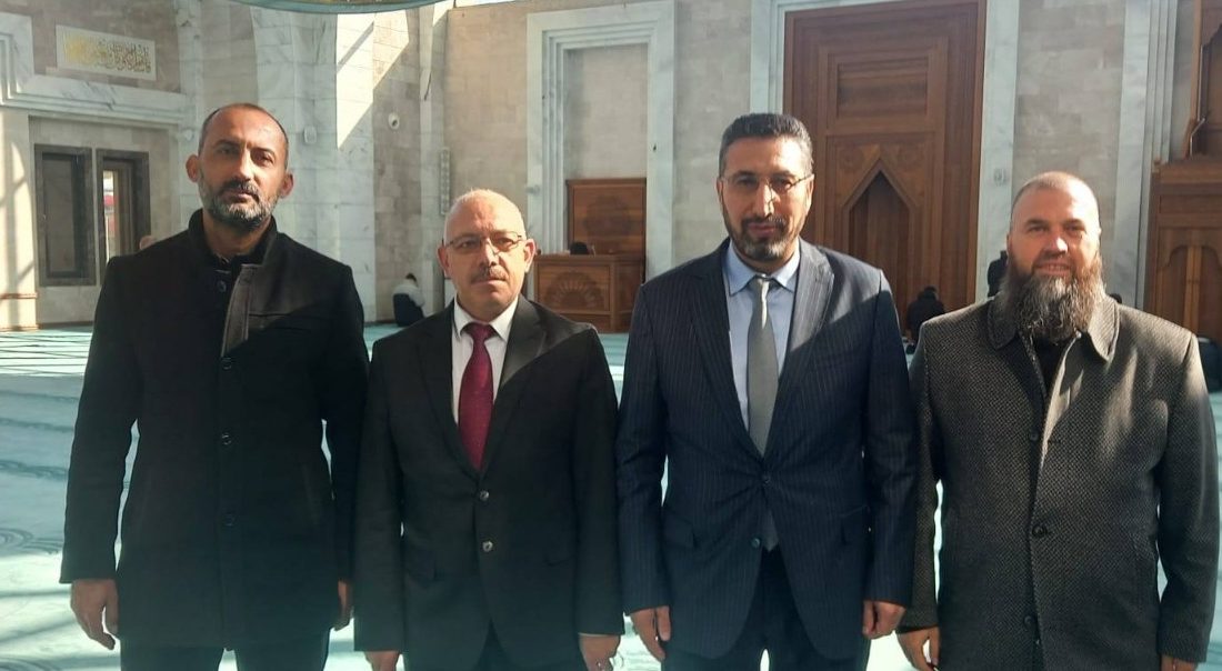 Bandırma Müftülüğü’nden Altıeylül’de manevi buluşma Bandırma İlçe Müftüsü Dr. Abdulhamid Pehlivan öncülüğündeki heyet, Altıeylül’de muhtelif