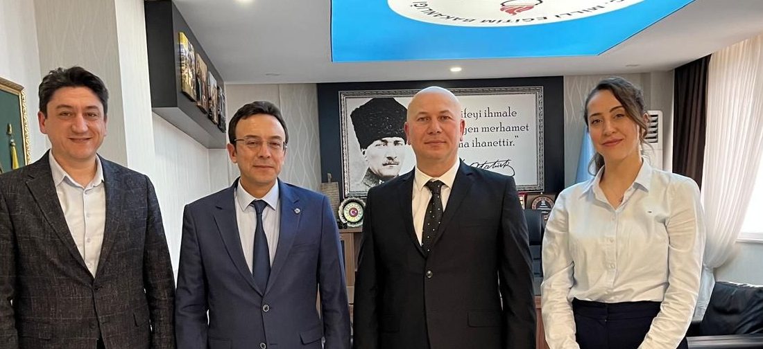BANÜ yönetiminden Müdür Aslan’a ziyaret BANÜ Spor Bilimleri Fakültesi Dekanı Prof. Dr. Serkan Hacıcaferoğlu ve