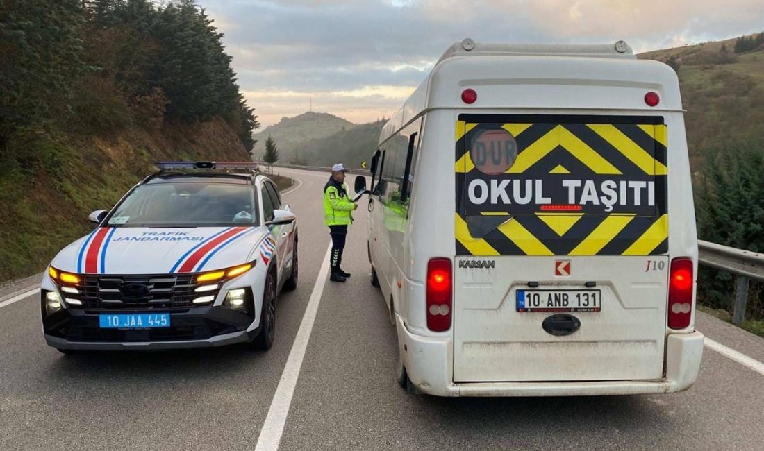 Balıkesir’de 289 aranan şahıs yakalandı Balıkesir genelinde yürütülen jandarma faaliyetlerinde 289 aranan şahıs yakalandı, okul