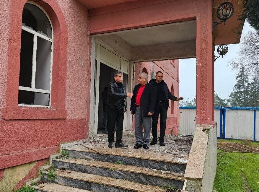 Gönen’de Öğretmenevi Projesi yerinde değerlendirildi Balıkesir İl Millî Eğitim Müdürü Selehattin Kal ve beraberindeki heyet,