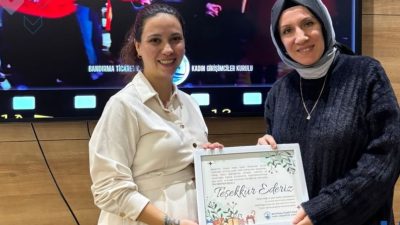 Bandırma’da düzenlenen Yılbaşı Pazarı etkinliği sonrası hem gelirler ihtiyaç sahiplerine
