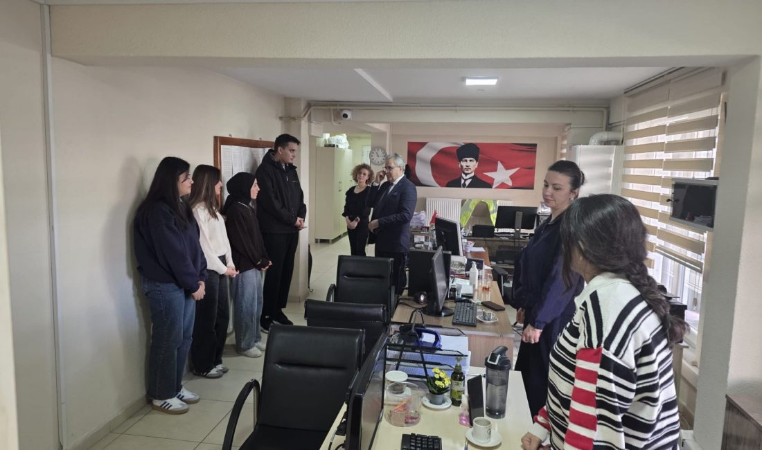 Başkan Mirza’dan dış birimlere çalışma ziyareti Bandırma Belediye Başkanı Dursun Mirza, Sosyal Yardım İşleri ve Muhtarlık