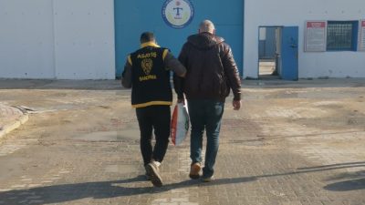Bandırma’da polis ekiplerince düzenlenen operasyonda, “birden fazla kişi tarafından silahla