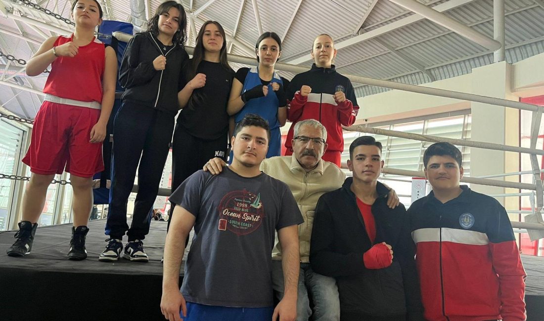 Burhaniyeli genç boksörler Balıkesir’de 8 ödül aldı Balıkesir’de düzenlenen Okul Sporları İl Şampiyonası müsabakalarında yarışan Burhaniyeli genç