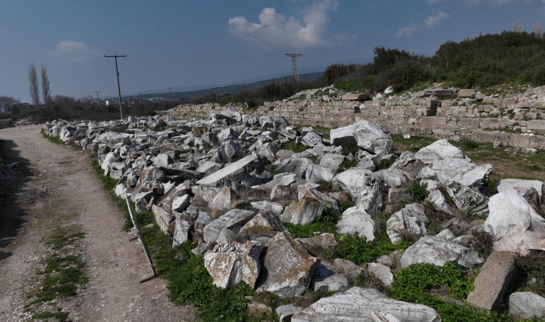 Erdek’te yeni müze ve turizm hamlesi Erdek Kaymakamı Hasan Göç, Erdek’te planlanan yatırımlara ilişkin açıklamalarda bulundu.