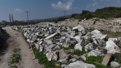Erdek Kaymakamı Hasan Göç, Erdek’te planlanan yatırımlara ilişkin açıklamalarda bulundu.