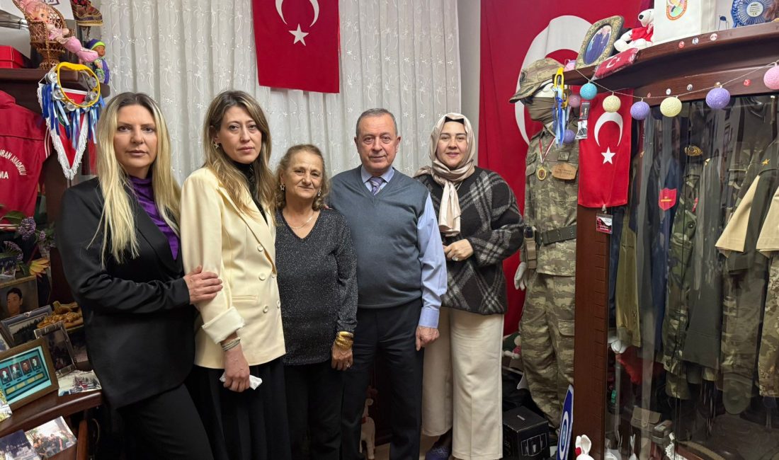 Bandırma’da Şehit Ailesine Vefa Ziyareti AK Parti Bandırma Kadın Kolları, şehit Doğuş Uran’ın ailesini ziyaret