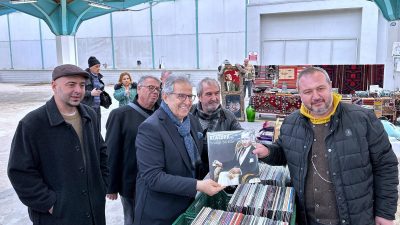 Bandırma Belediye Başkanı Dursun Mirza, Kapalı Pazar Yeri’nde kurulan Antika