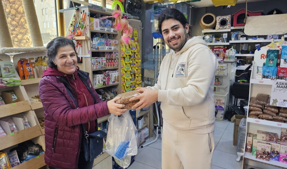 Bandırma Paşakonak’ta “Askıda Mama” kampanyası yeniden başladı Bandırma’da hayvanseverler ve ihtiyaç sahipleri için başlatılan “Askıda mama” kampanyası,