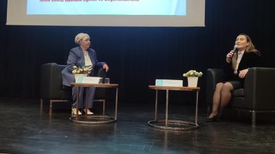Bandırma Onyedi Eylül Üniversitesi’nde düzenlenen söyleşide, “Anne Dostu Hastane” uygulamaları