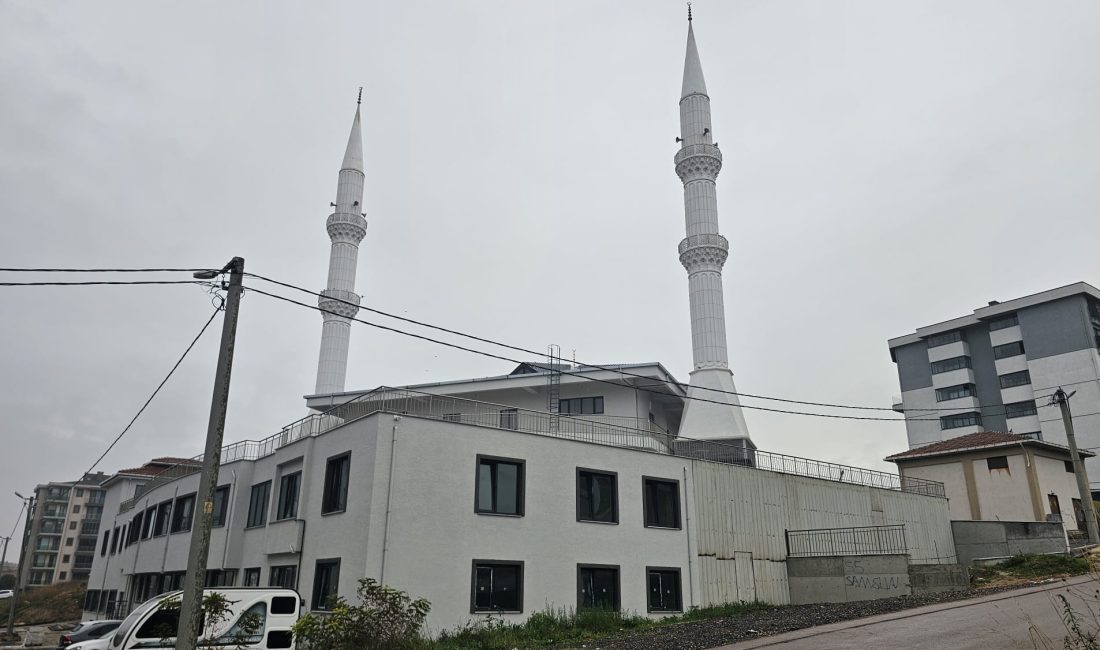 Bandırma’da Enderun Usulü Teravih ve Meşk-i Tasavvuf Gecesi Bandırma’da Ramazan ayının manevi atmosferini zenginleştirecek program kapsamında, Paşakent Hz.