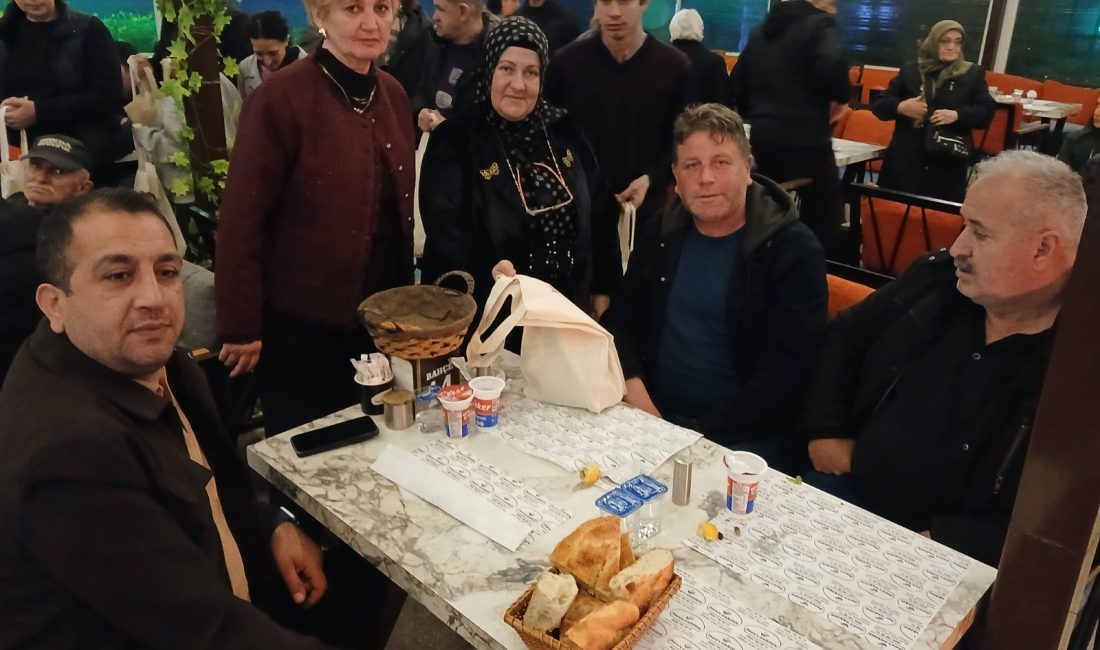 Erdek’te Engelli Bireyler ve Aileleri İçin İftar Programı Erdek Muhtarlar Derneği’nin organizasyonu ve bir hayırseverin desteğiyle, ENGEL-DER bünyesindeki
