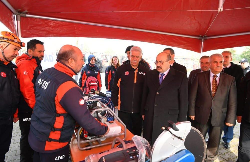 Karesi’de bulunan İstanbulluoğlu Sosyal Bilimler Lisesi ev sahipliğinde, 1-7 Mart