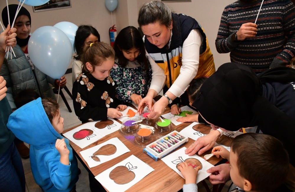 Balıkesir Büyükşehir’den Çölyak hastalarına glütensiz iftar Balıkesir Büyükşehir Belediyesi, Ramazan ayının birlik, beraberlik ve dayanışma ruhunu