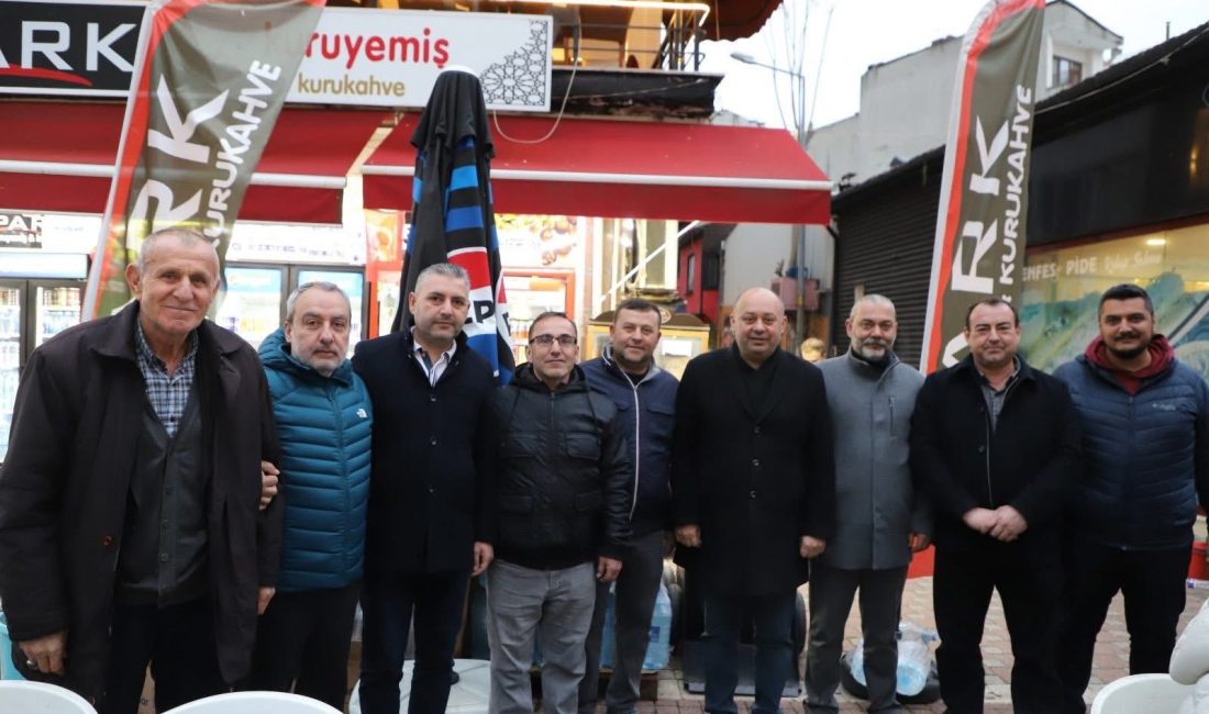 Gönen’de farklı dernekler ve sivil toplum kuruluşları tarafından düzenlenen iftar