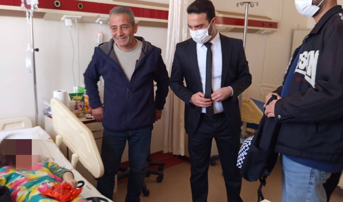 Kuşcenneti KYK Yurdu Öğrencilerinden Hastanedeki Çocuklara Destek Ziyareti Kuşcenneti KYK Yurdu öğrencileri, Bandırma Eğitim ve Araştırma Hastanesi’nde tedavi