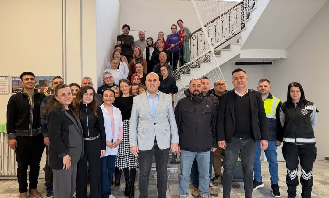 BBB Güney Marmara Koordinatörlüğü’nde bayramlaşma Balıkesir Büyükşehir Belediyesi Güney Marmara Bölge Koordinatörlüğü Bandırma’da düzenlenen programda