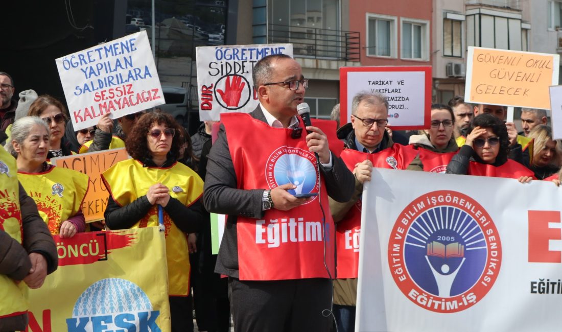 Bandırma eğitim camiası öğretmen cinayeti için ayakta İstanbul’da yaşanan öğretmen cinayetinin ardından Bandırma’da açıklama yapan eğitim sendikaları,