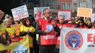 İstanbul’da yaşanan öğretmen cinayetinin ardından Bandırma’da açıklama yapan eğitim sendikaları,