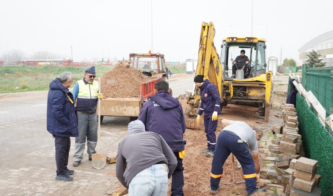Başkan Semizel ilçe genelindeki çalışmaları yerinde inceledi Susurluk Belediye Başkanı Hakan Yıldırım Semizel, ilçede farklı noktalarda devam