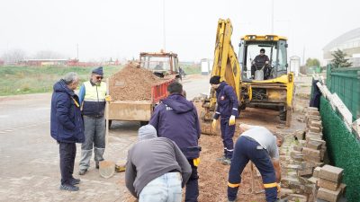 Susurluk Belediye Başkanı Hakan Yıldırım Semizel, ilçede farklı noktalarda devam