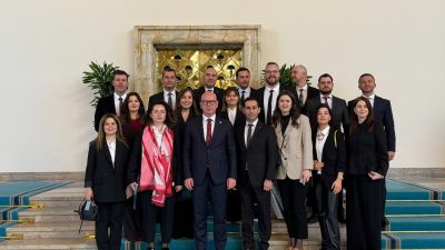BANGİAD üyeleri, CHP Balıkesir Milletvekili Serkan Sarı ile TBMM’de bir