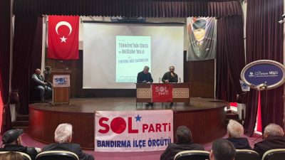 Sol Parti Bandırma İlçe Başkanlığı’nın organizasyonuyla düzenlenen toplantıda, Alper Taş