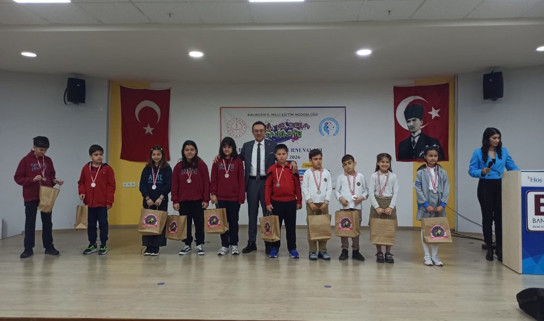 Zeka oyunlarında başarı ödüllendirildi Bandırma’da düzenlenen Türkiye Akıl ve Zeka Oyunları Turnuvası ilçe etaplarında