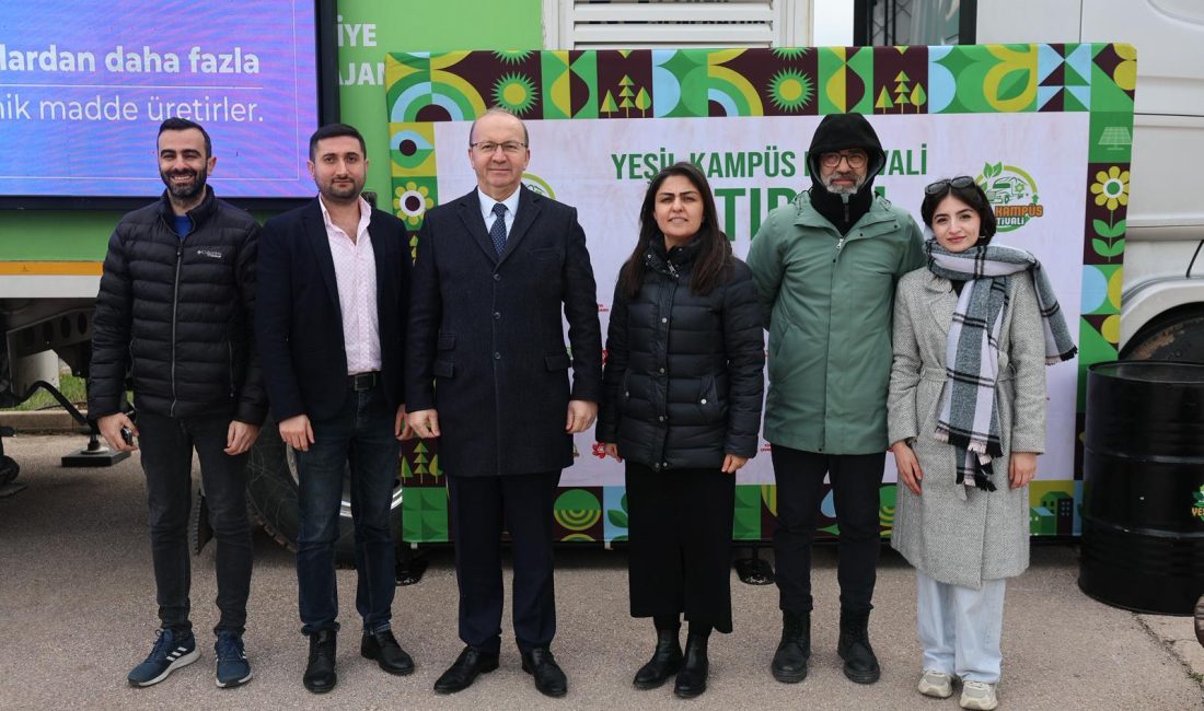 BANÜ’de Yeşil Kampüs Festivali Coşkusu Bandırma Onyedi Eylül Üniversitesi’nde düzenlenen “Yeşil Kampüs Festivali ve Çevre