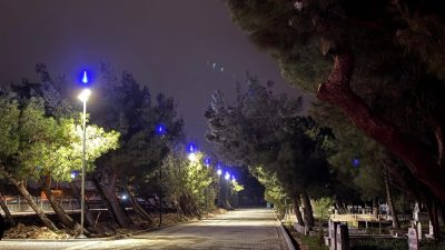 Bandırma Belediyesi tarafından yapılan çalışmalarla mezarlıklarda daha temiz, düzenli ve