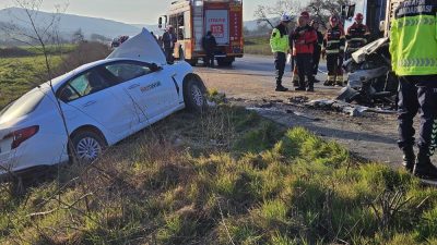 Balıkesir’de meydana gelen trafik kazasında 1 kişi hayatını kaybetti, 2