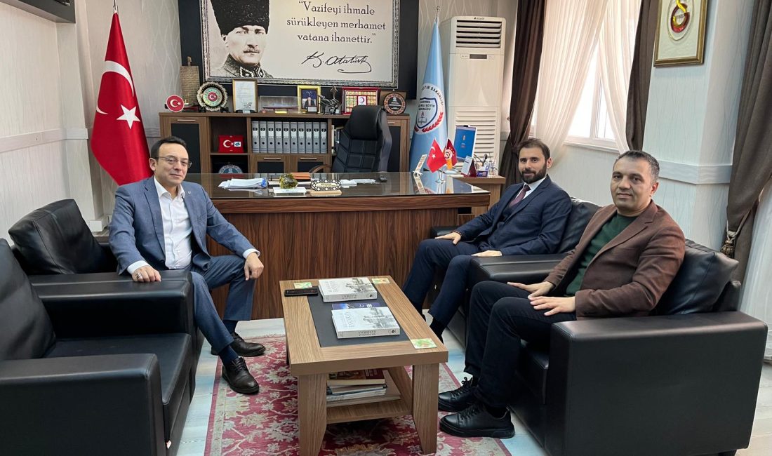 Bandırma’da spor ve eğitim kurumları bir araya geldi Bandırma Gençlik ve Spor İlçe Müdür Vekili İsmail Güzsoy ile