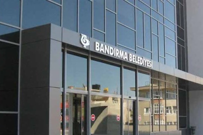 BANDIRMA BELEDİYESİ’NİN MAKAM ARAÇLARINA KADAR HACİZ Bandırma Belediyesi’nin taşınmaz ve araçlarına yönelik sigorta borçları nedeniyle SGK