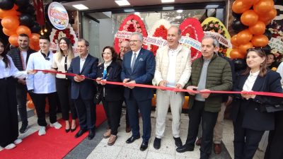 Dört nesildir Bandırma’da süt ürünleri alanında faaliyet gösteren Egehanlar, 4.şubesini