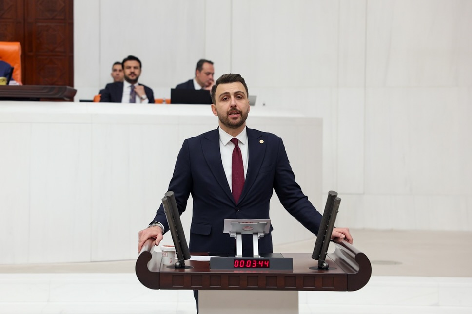 Meclis’te CHP’li belediyeleri eleştiren AK Parti Balıkesir Milletvekili Ali Taylan