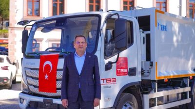  Ayvalık Belediyesi, temizlik hizmetlerinin daha etkin yürütülmesi amacıyla araç filosunu