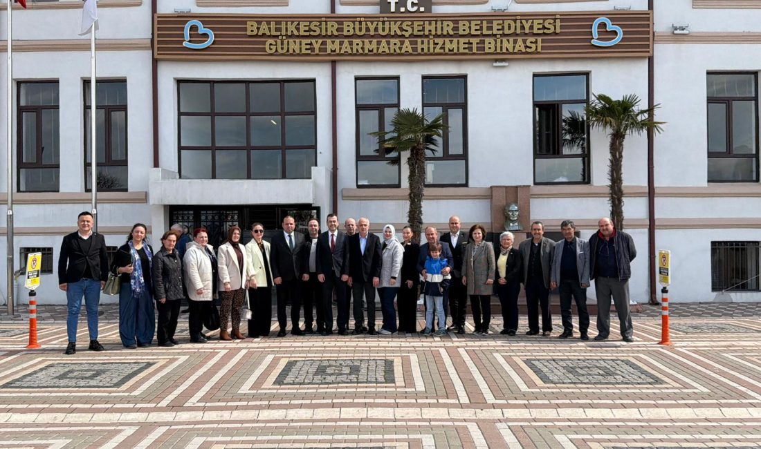 Balıkesir Büyükşehir Belediyesi, Bandırma’da Muhtarlarla Buluştu Balıkesir Büyükşehir Belediyesi yetkilileri, Bandırma merkez muhtarlarıyla bir araya gelerek